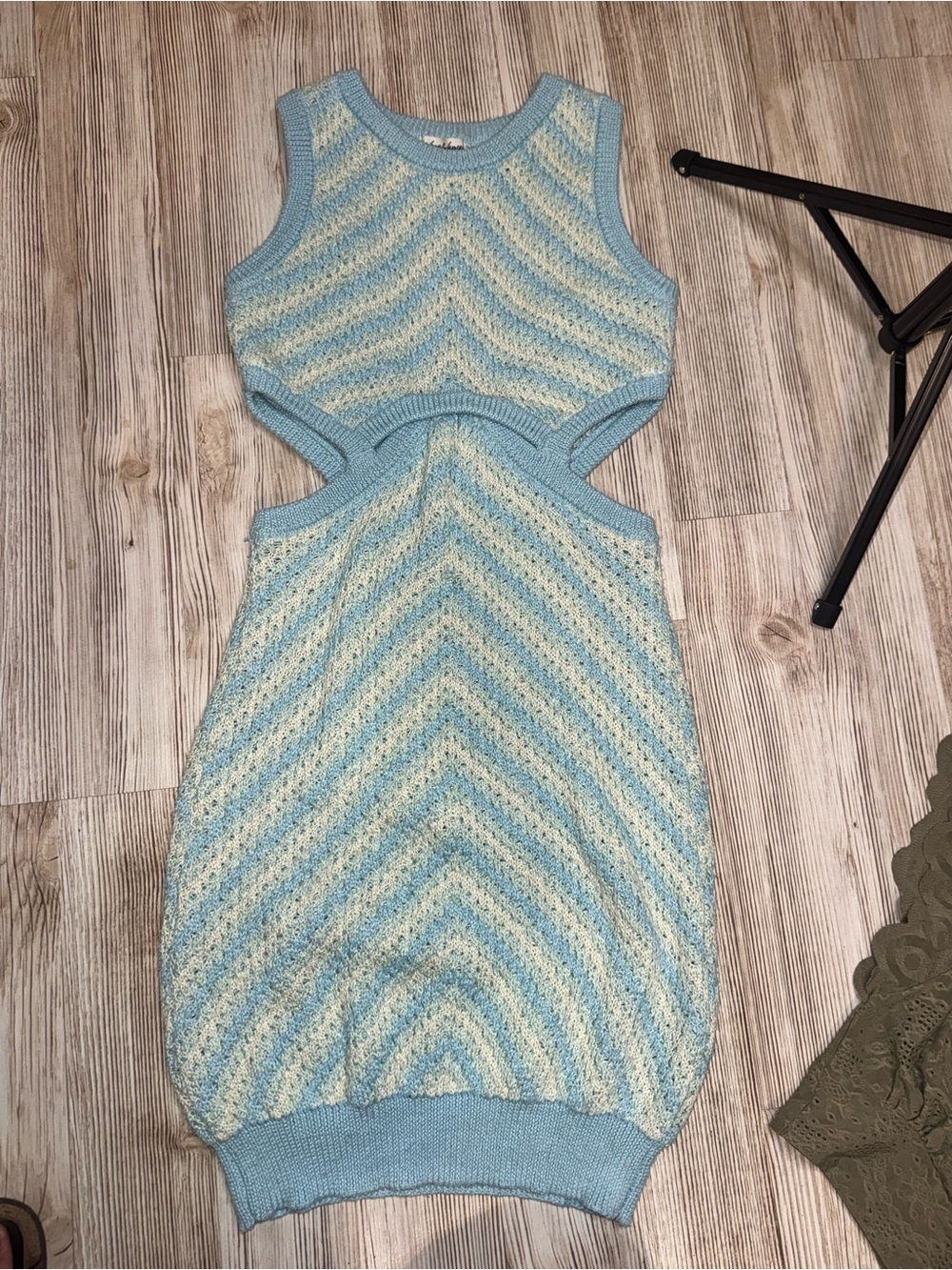 For Love And Lemons Corinna Cut-Out Mini Dress – Light Blue/Cream - Picture 4 of 10